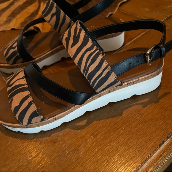 Nine West sandals size 8 - Picture 4 of 6